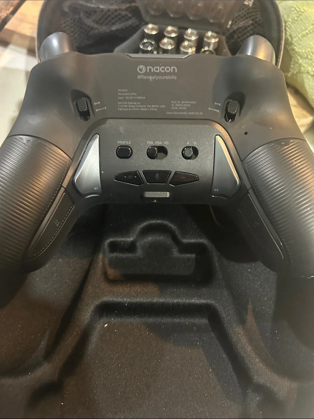 Nacon Revo Revolution 5 Wireless Controller in Black- used like new